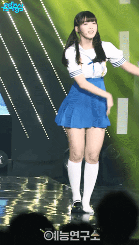 유난히 신발 잘 벗겨지는 걸그룹.gif | 인스티즈