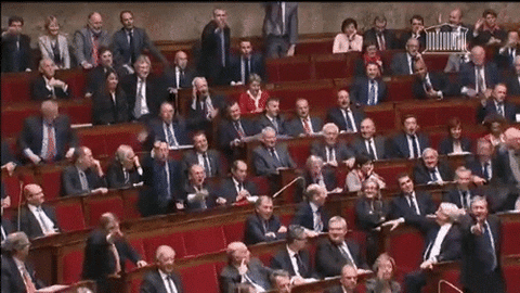 Droite GIF by franceinfo - Find & Share on GIPHY