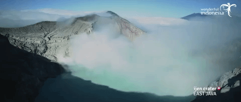 Volcán Kawah lava azul Indonesia 