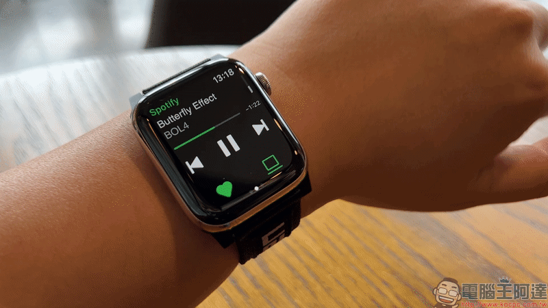 Apple Watch 播放音樂影片時惱人的播放器總是自動顯示？學會這設定，輕鬆將它關閉！ - 電腦王阿達