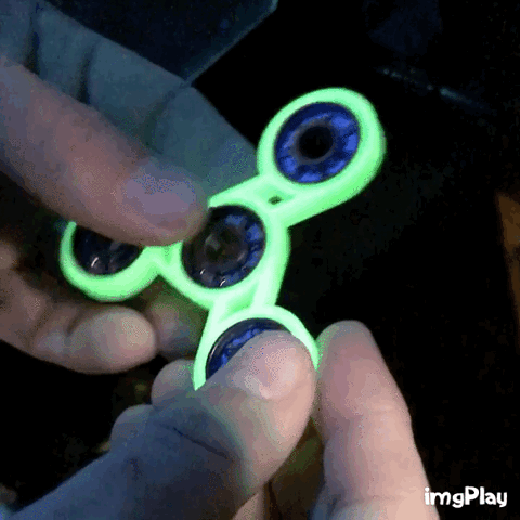 giant fidget spinner