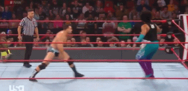 WWE RAW (23 de diciembre 2019) | Resultados en vivo | Rey Mysterio vs. Seth Rollins 43