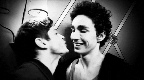 black and white misfits robert sheehan iwan rheon serias GIF