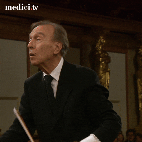 Maestro GIF