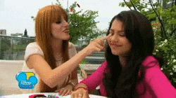 girls celebrity zendaya bella thorne aww