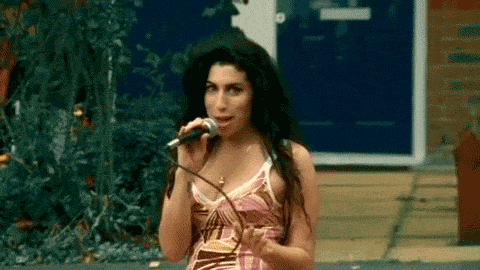 Amy Winehouse GIF - Find & Share on GIPHY
