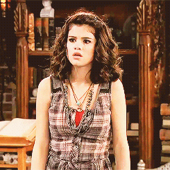 Resultado de imagem para Alex Russo gif
