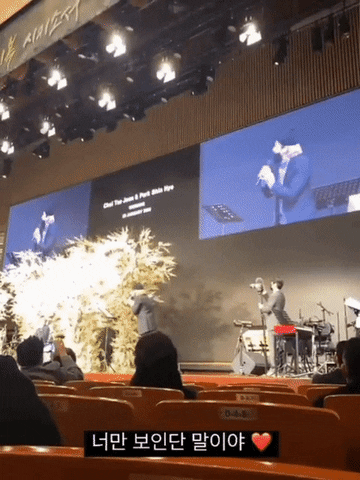 https://media.giphy.com/media/nz4JuEE0komPamuLGN/giphy.gif