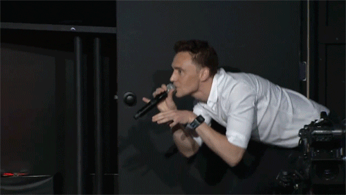 Funny Hiddleston GIFs - Find & Share on GIPHY