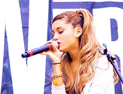 Ariana Right There GIFs on Giphy