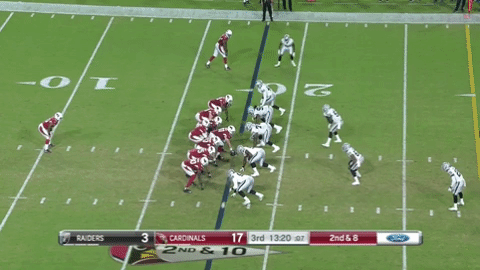 Captura de Treyvon Hester de los Oakland Raiders