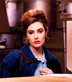 Twin Peaks Queue GIF - Find & Share on GIPHY