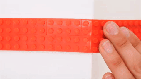 Essas fitas auto colantes transformam qualquer superfície em LEGO