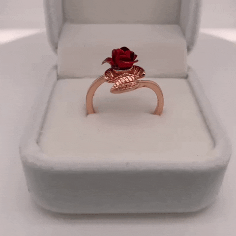 360-degree view of a rosegold ring