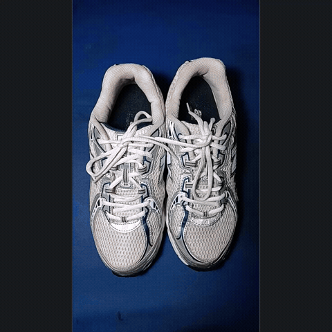 Perawatan sepatu kulit profesional Shella Laundry Surabaya