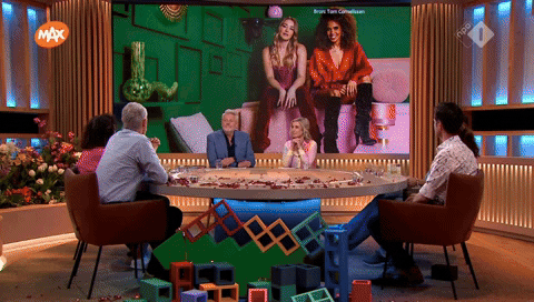 giphy.gif