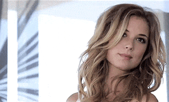 Emily Vancamp Revenge GIF - Find & Share on GIPHY