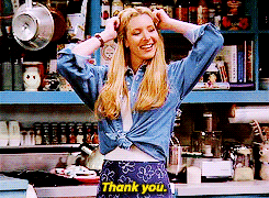 Phoebe diciendo gracias proclamo el fin de los grupos coñazo