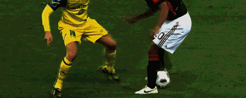 Resultado da imagem para Ronaldinho Joga Bonito GIF