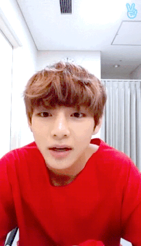 Taehyung GIF - Find & Share on GIPHY