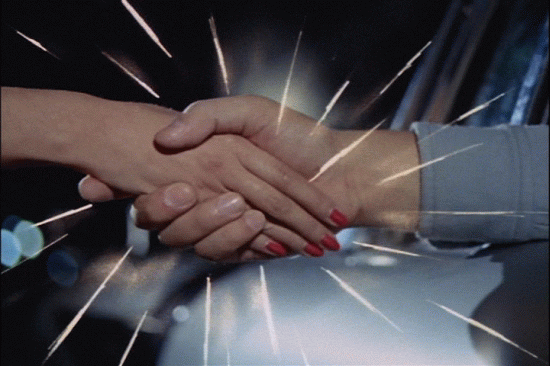 Handshake hombre y mujer