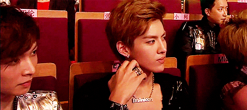 Exo Mandarin GIFs - Find & Share on GIPHY
