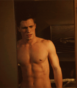 Colton Haynes GIFs - Find & Share on GIPHY