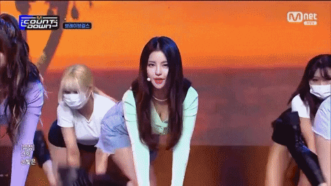 giphy.gif