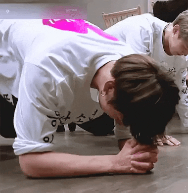 10 упражнений Чонгука из BTS, чтобы привести себя в форму без специального оборудования