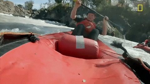 persona en kayak