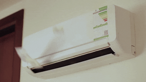 에어컨 청소 후 시원한 바람 GIF