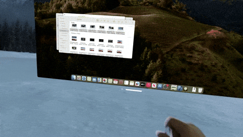 Adjusting projected Mac screen in Apple Vision Pro