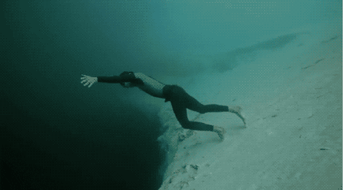 Diver going into the deep