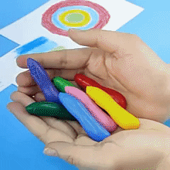 With Yasashi™ Non-Toxic And Washable Peanut Crayons, you can help your kids develop their creativity and dexterity.