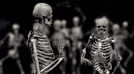 esqueletos bailando
