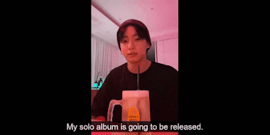 Чонгук из BTS успокоил ARMY после рассказа о том, что ему ставили капельницу во время подготовки к выходу альбома «Golden»