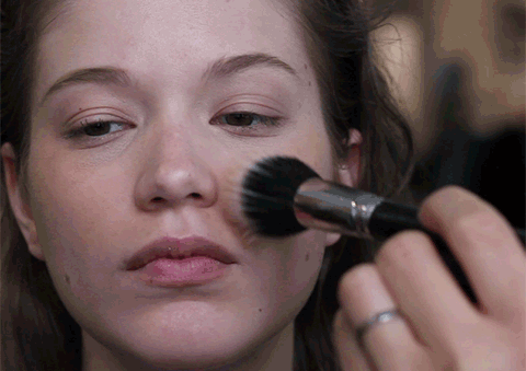  sweat-proof makeup tips: choosing foundation