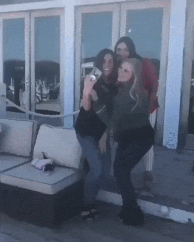 Act like you are having great time in funny gifs