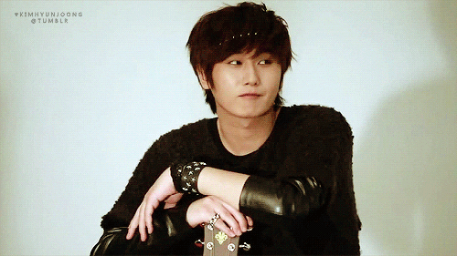 Resultado de imagen para heo young saeng GIF