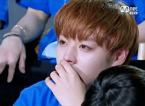 Những khoảnh khắc idol KPOP khóc làm tan chảy trái tim bạn BTS Jihoon JungKook KPOP Mina NCT Produce 101 produce 101 season 2 Somi Taeyong Twice Wanna One
