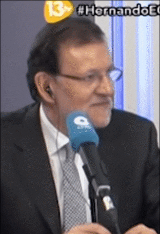 Broma a Mariano Rajoy. Habla con un falso Puigdemont y le dice: "Tengo la agenda muy libre" Giphy