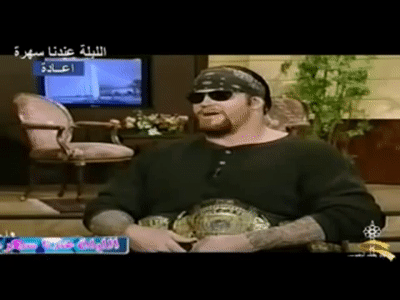 ·Entrevista a Undertaker y a CM Punk Giphy