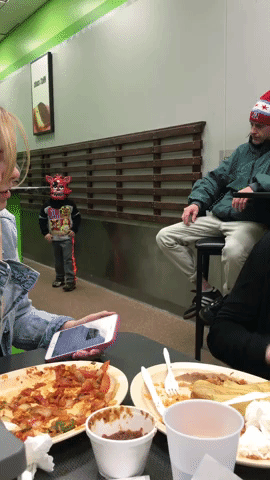 Смешные гифки, с абсолютно непредсказуемым финалом, которого вы точно не ожидаете непредсказуемые гифки, гифки с неожиданным финалом, видео с неожиданным финалом, непредсказуемое видео