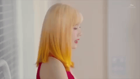 Image result for joy red velvet Russian Roulette gif