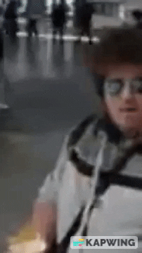 giphy.gif