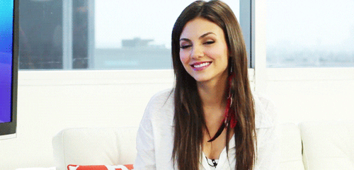 Victoria Justice S S Find And Share On Giphy