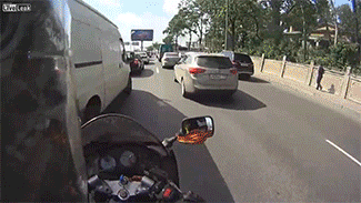 motorcycle traffic avoiding